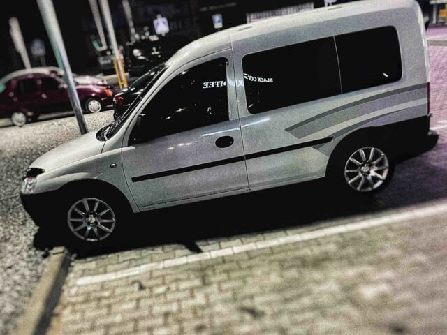 Білий Опель Комбо вант.-пас., об'ємом двигуна 1.3 л та пробігом 201 тис. км за 4650 $, фото 1 на Automoto.ua