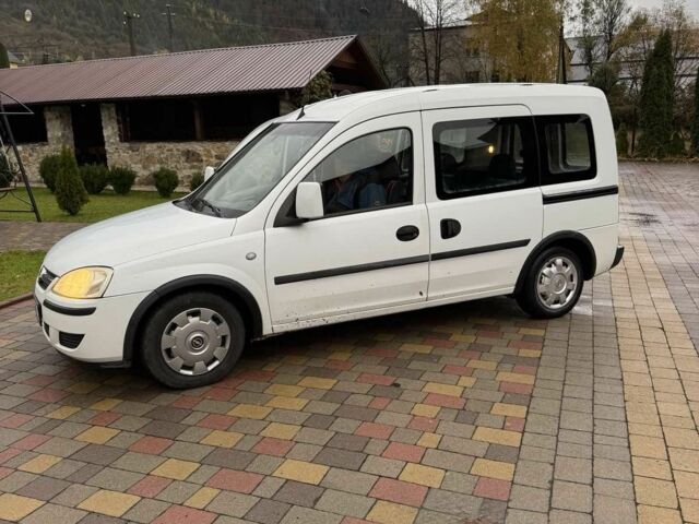 Білий Опель Комбо вант.-пас., об'ємом двигуна 1.6 л та пробігом 150 тис. км за 5000 $, фото 1 на Automoto.ua