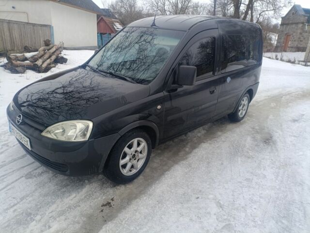 Чорний Опель Комбо вант.-пас., об'ємом двигуна 1.7 л та пробігом 285 тис. км за 2800 $, фото 1 на Automoto.ua