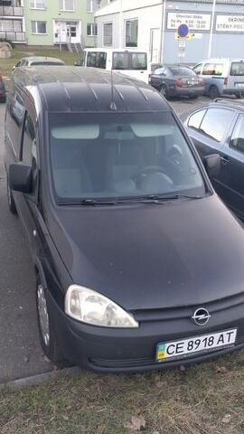 Чорний Опель Комбо вант.-пас., об'ємом двигуна 1.69 л та пробігом 400 тис. км за 2500 $, фото 1 на Automoto.ua