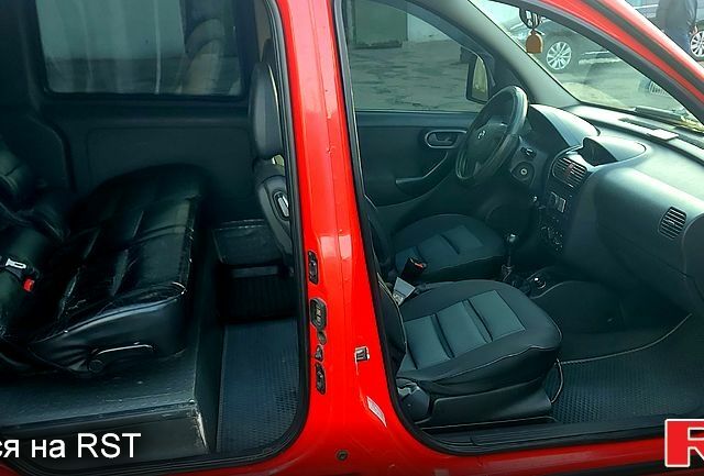 Червоний Опель Комбо вант.-пас., об'ємом двигуна 1.3 л та пробігом 440 тис. км за 3800 $, фото 1 на Automoto.ua