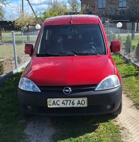 Червоний Опель Комбо вант.-пас., об'ємом двигуна 1.3 л та пробігом 223 тис. км за 4200 $, фото 1 на Automoto.ua