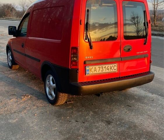 Червоний Опель Комбо вант.-пас., об'ємом двигуна 1.2 л та пробігом 309 тис. км за 3000 $, фото 1 на Automoto.ua