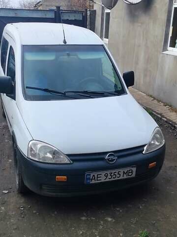 Опель Комбо вант.-пас., об'ємом двигуна 1.6 л та пробігом 470 тис. км за 3000 $, фото 1 на Automoto.ua