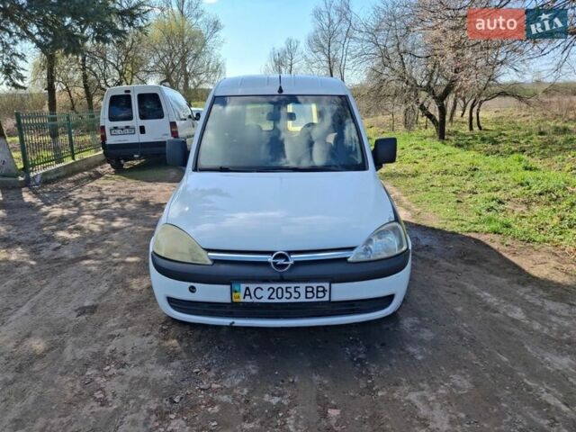 Опель Комбо вант.-пас., об'ємом двигуна 1.3 л та пробігом 250 тис. км за 2600 $, фото 1 на Automoto.ua