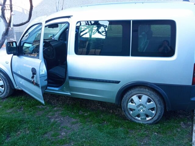 Опель Комбо вант.-пас., об'ємом двигуна 1.7 л та пробігом 196 тис. км за 6000 $, фото 1 на Automoto.ua