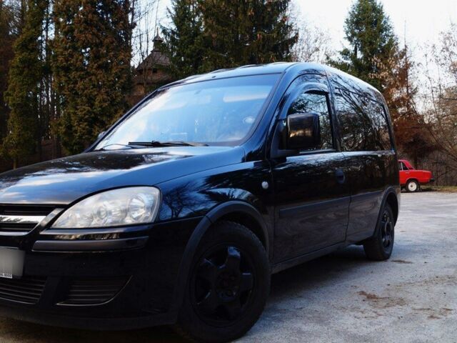 Чорний Опель Комбо пас., об'ємом двигуна 1.3 л та пробігом 280 тис. км за 4300 $, фото 1 на Automoto.ua