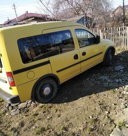 Жовтий Опель Комбо вант.-пас., об'ємом двигуна 1.25 л та пробігом 320 тис. км за 3700 $, фото 1 на Automoto.ua