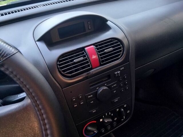 Сірий Опель Комбо вант.-пас., об'ємом двигуна 1.2 л та пробігом 274 тис. км за 3500 $, фото 1 на Automoto.ua