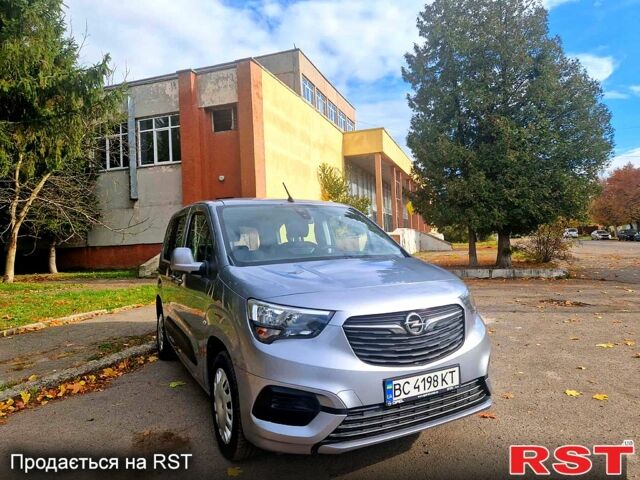 Сірий Опель Комбо вант.-пас., об'ємом двигуна 1.6 л та пробігом 91 тис. км за 16200 $, фото 1 на Automoto.ua