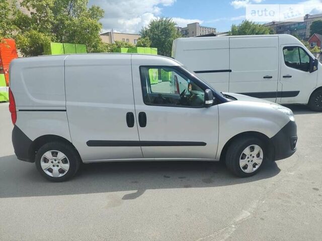 Серый Опель Комбо груз.-пасс., объемом двигателя 0 л и пробегом 240 тыс. км за 6000 $, фото 1 на Automoto.ua