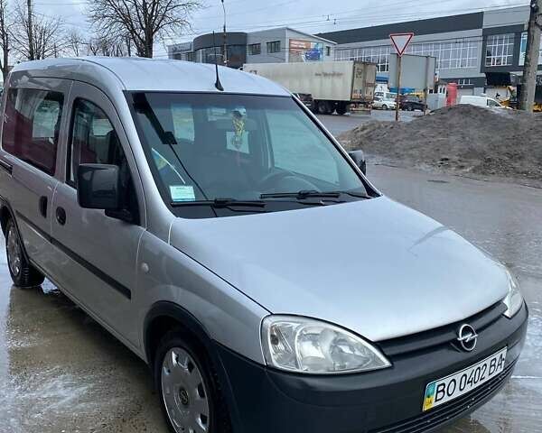 Серый Опель Комбо груз.-пасс., объемом двигателя 1.3 л и пробегом 288 тыс. км за 4500 $, фото 1 на Automoto.ua