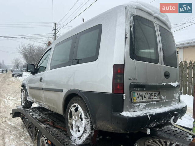 Серый Опель Комбо груз.-пасс., объемом двигателя 1.25 л и пробегом 220 тыс. км за 1599 $, фото 1 на Automoto.ua