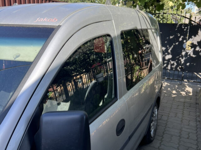 Сірий Опель Комбо вант.-пас., об'ємом двигуна 1.6 л та пробігом 192 тис. км за 3200 $, фото 1 на Automoto.ua