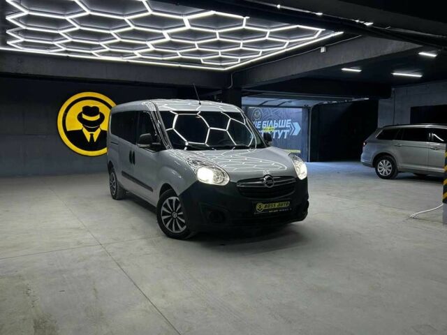 Сірий Опель Комбо вант.-пас., об'ємом двигуна 1.6 л та пробігом 350 тис. км за 8300 $, фото 1 на Automoto.ua
