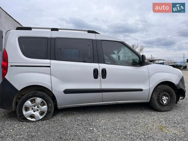 Сірий Опель Комбо вант.-пас., об'ємом двигуна 1.2 л та пробігом 292 тис. км за 4000 $, фото 1 на Automoto.ua