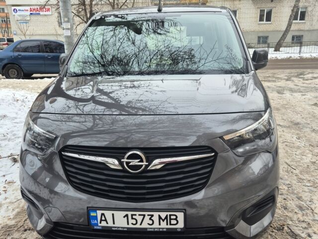 Сірий Опель Комбо вант.-пас., об'ємом двигуна 1.6 л та пробігом 88 тис. км за 17200 $, фото 1 на Automoto.ua