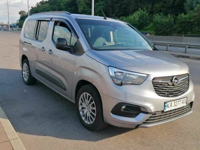 Серый Опель Комбо груз.-пасс., объемом двигателя 1.5 л и пробегом 31 тыс. км за 22232 $, фото 1 на Automoto.ua