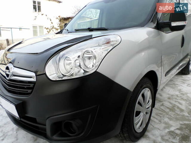 Сірий Опель Комбо вант.-пас., об'ємом двигуна 1.4 л та пробігом 181 тис. км за 11200 $, фото 1 на Automoto.ua