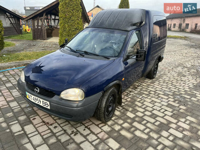 Синий Опель Комбо груз.-пасс., объемом двигателя 1.7 л и пробегом 385 тыс. км за 990 $, фото 1 на Automoto.ua