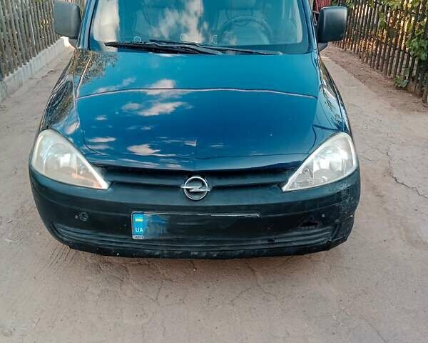 Синій Опель Комбо вант.-пас., об'ємом двигуна 1.69 л та пробігом 370 тис. км за 2500 $, фото 1 на Automoto.ua