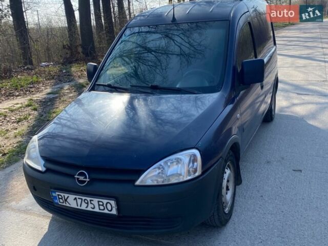 Синий Опель Комбо груз.-пасс., объемом двигателя 1.25 л и пробегом 372 тыс. км за 2300 $, фото 1 на Automoto.ua