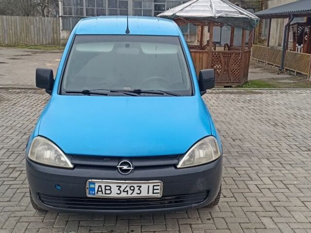Синій Опель Комбо вант.-пас., об'ємом двигуна 1.2 л та пробігом 270 тис. км за 2400 $, фото 1 на Automoto.ua