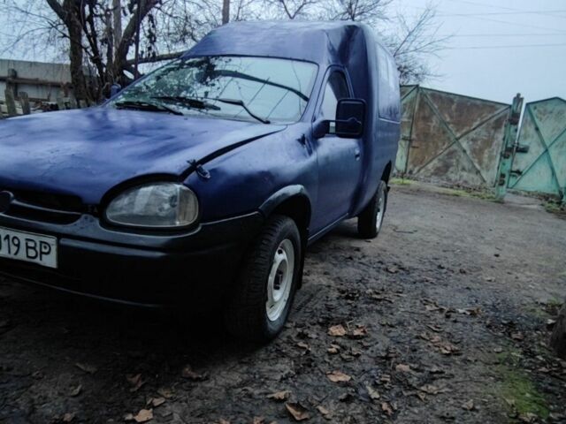 Синій Опель Комбо вант.-пас., об'ємом двигуна 1.7 л та пробігом 245 тис. км за 1089 $, фото 1 на Automoto.ua