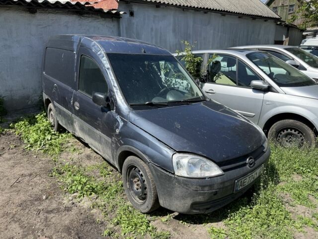 Синій Опель Комбо вант.-пас., об'ємом двигуна 1.2 л та пробігом 555 тис. км за 875 $, фото 1 на Automoto.ua