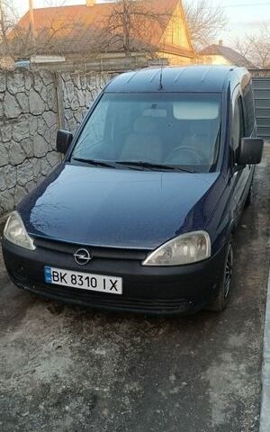 Синій Опель Комбо вант.-пас., об'ємом двигуна 1.7 л та пробігом 300 тис. км за 3500 $, фото 1 на Automoto.ua