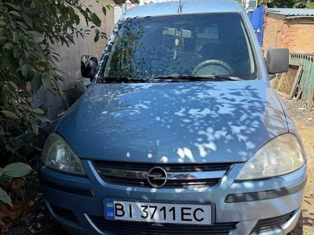 Синій Опель Комбо вант.-пас., об'ємом двигуна 1.6 л та пробігом 240 тис. км за 4483 $, фото 1 на Automoto.ua