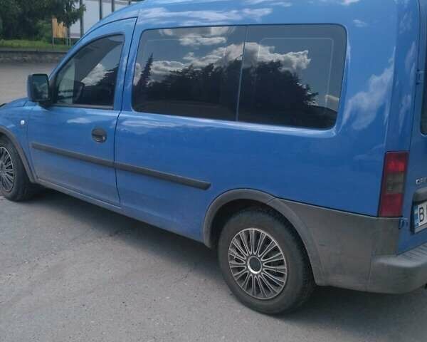 Синий Опель Комбо груз.-пасс., объемом двигателя 1.2 л и пробегом 207 тыс. км за 5500 $, фото 1 на Automoto.ua