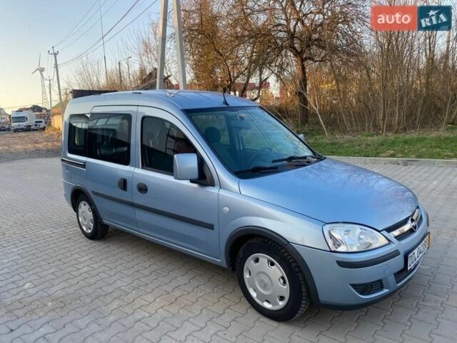 Синій Опель Комбо вант.-пас., об'ємом двигуна 1.4 л та пробігом 145 тис. км за 4799 $, фото 1 на Automoto.ua