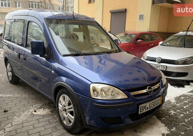 Синій Опель Комбо вант.-пас., об'ємом двигуна 1.4 л та пробігом 200 тис. км за 4150 $, фото 1 на Automoto.ua