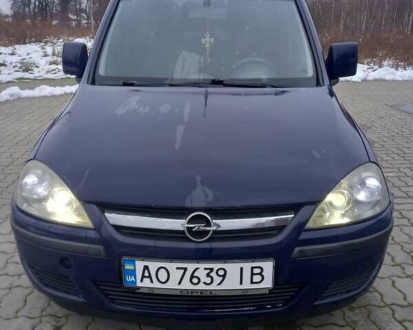 Синій Опель Комбо вант.-пас., об'ємом двигуна 1.25 л та пробігом 266 тис. км за 4750 $, фото 1 на Automoto.ua