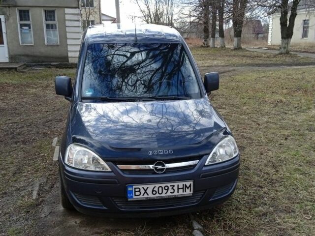 Синій Опель Комбо вант.-пас., об'ємом двигуна 1.6 л та пробігом 350 тис. км за 3914 $, фото 1 на Automoto.ua
