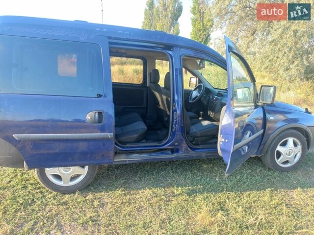Синій Опель Комбо вант.-пас., об'ємом двигуна 1.25 л та пробігом 275 тис. км за 4500 $, фото 1 на Automoto.ua