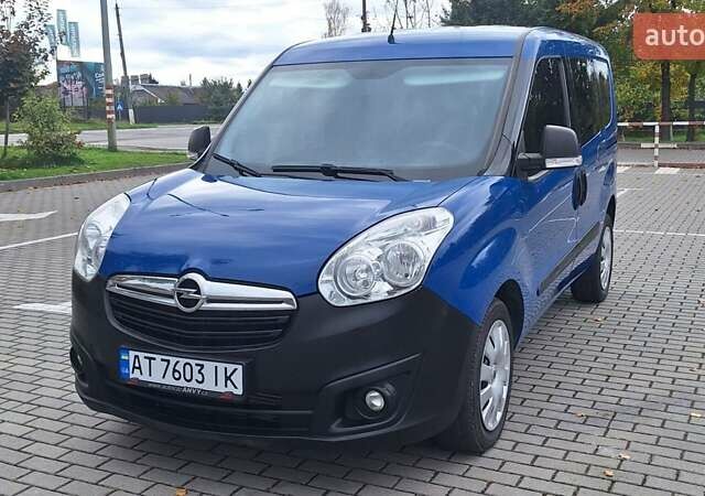 Синий Опель Комбо груз.-пасс., объемом двигателя 1.6 л и пробегом 192 тыс. км за 10850 $, фото 1 на Automoto.ua