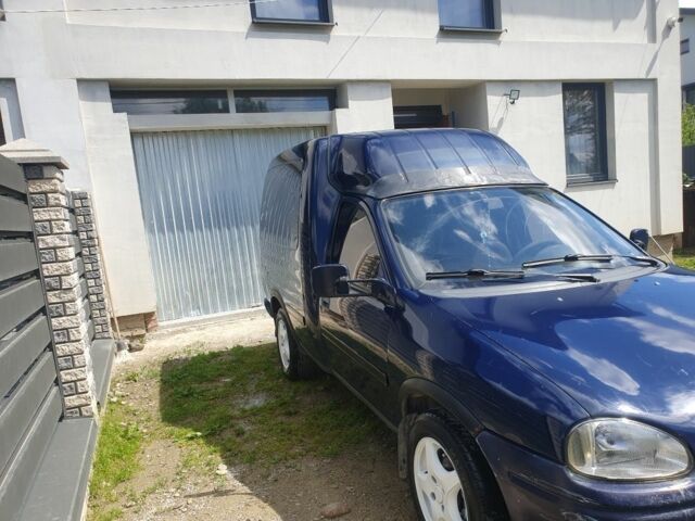 Синий Опель Комбо груз.-пасс., объемом двигателя 0 л и пробегом 300 тыс. км за 1150 $, фото 1 на Automoto.ua