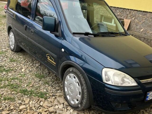 Зелений Опель Комбо вант.-пас., об'ємом двигуна 1.6 л та пробігом 200 тис. км за 3504 $, фото 1 на Automoto.ua