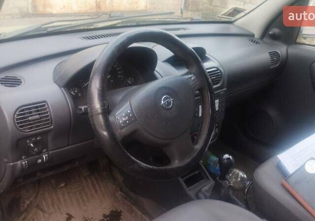 Зелений Опель Комбо вант.-пас., об'ємом двигуна 1.3 л та пробігом 300 тис. км за 3500 $, фото 1 на Automoto.ua