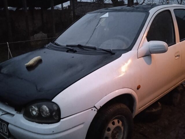 Білий Опель Корса, об'ємом двигуна 5 л та пробігом 1000 тис. км за 500 $, фото 1 на Automoto.ua