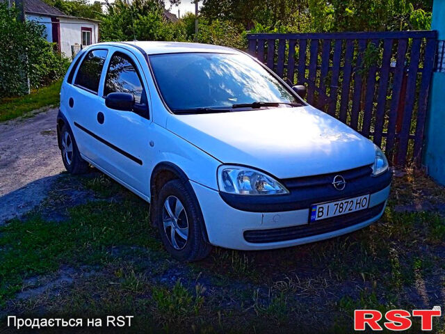 Белый Опель Корса, объемом двигателя 1 л и пробегом 254 тыс. км за 3100 $, фото 1 на Automoto.ua