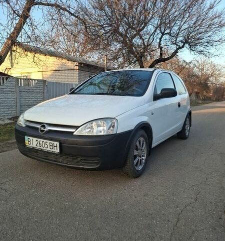 Белый Опель Корса, объемом двигателя 1.2 л и пробегом 240 тыс. км за 2600 $, фото 1 на Automoto.ua