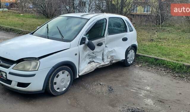 Белый Опель Корса, объемом двигателя 1.3 л и пробегом 280 тыс. км за 1700 $, фото 1 на Automoto.ua