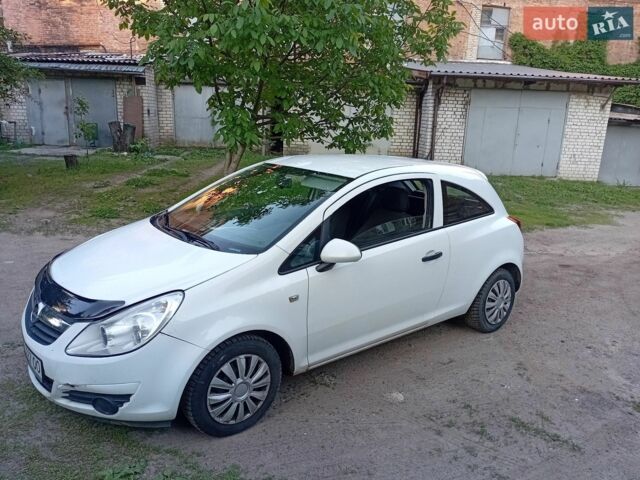 Білий Опель Корса, об'ємом двигуна 1 л та пробігом 170 тис. км за 2800 $, фото 1 на Automoto.ua