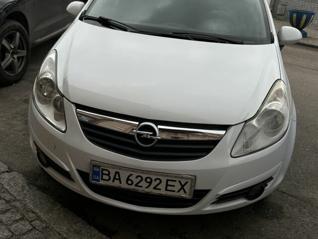 Білий Опель Корса, об'ємом двигуна 1.2 л та пробігом 232 тис. км за 4600 $, фото 1 на Automoto.ua