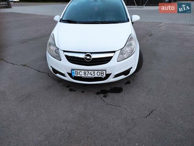 Білий Опель Корса, об'ємом двигуна 1.3 л та пробігом 245 тис. км за 4500 $, фото 1 на Automoto.ua
