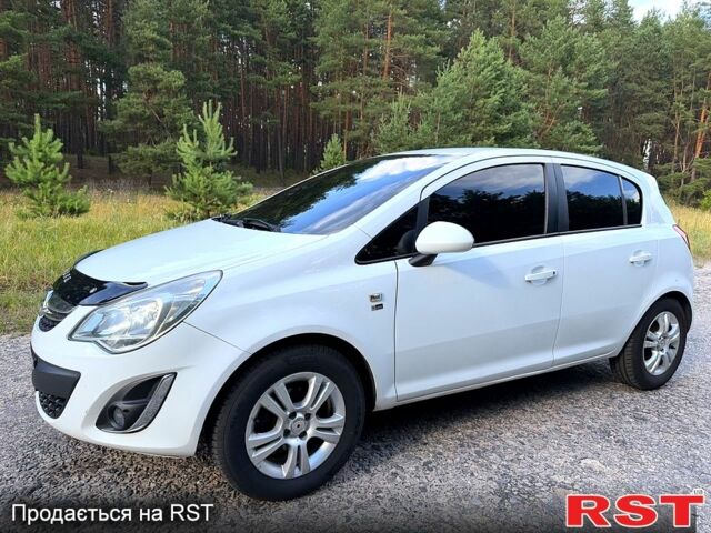 Білий Опель Корса, об'ємом двигуна 1.2 л та пробігом 175 тис. км за 4950 $, фото 1 на Automoto.ua