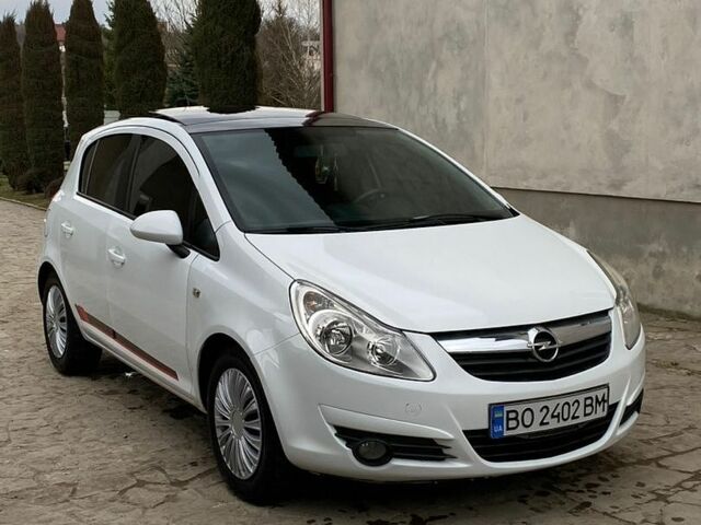 Білий Опель Корса, об'ємом двигуна 1.3 л та пробігом 105 тис. км за 4999 $, фото 1 на Automoto.ua